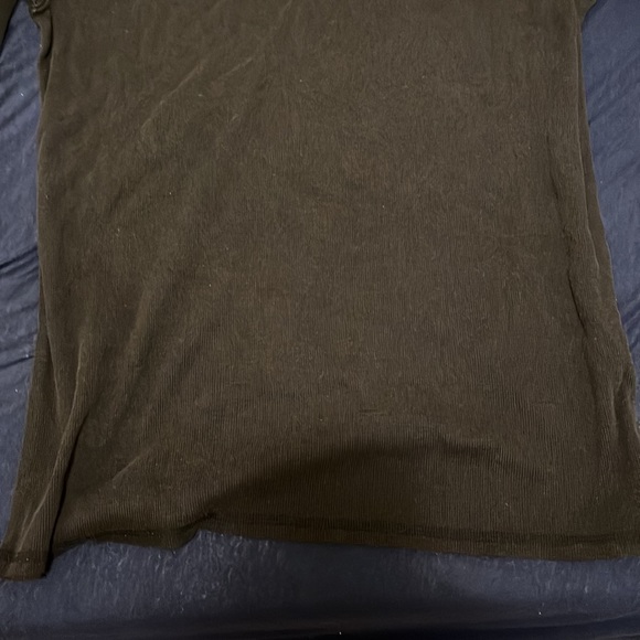 Black Long Sleeve Forever 21 Men’s shirt - Picture 3 of 4